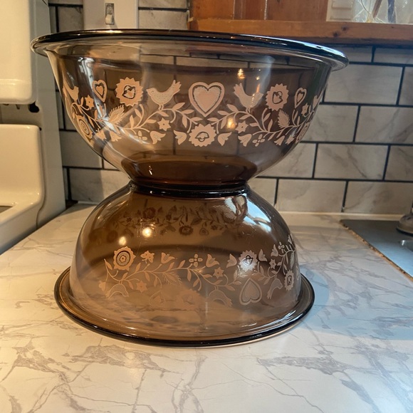 Pyrex bowls - Picture 2 of 2